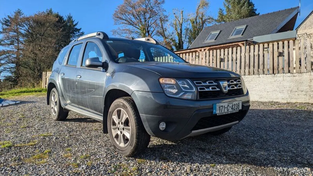 2017 Dacia Duster - Image 1
