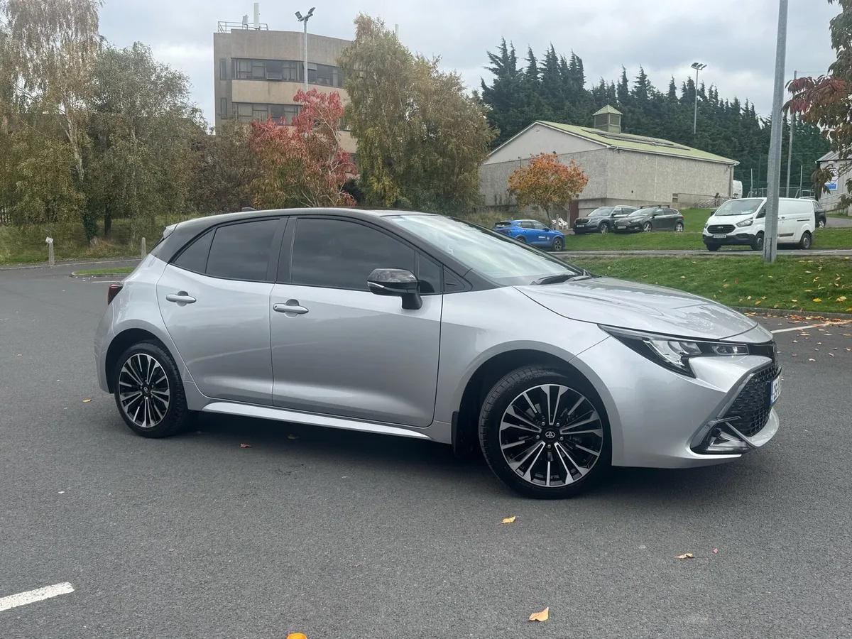 Toyota corolla - Image 2
