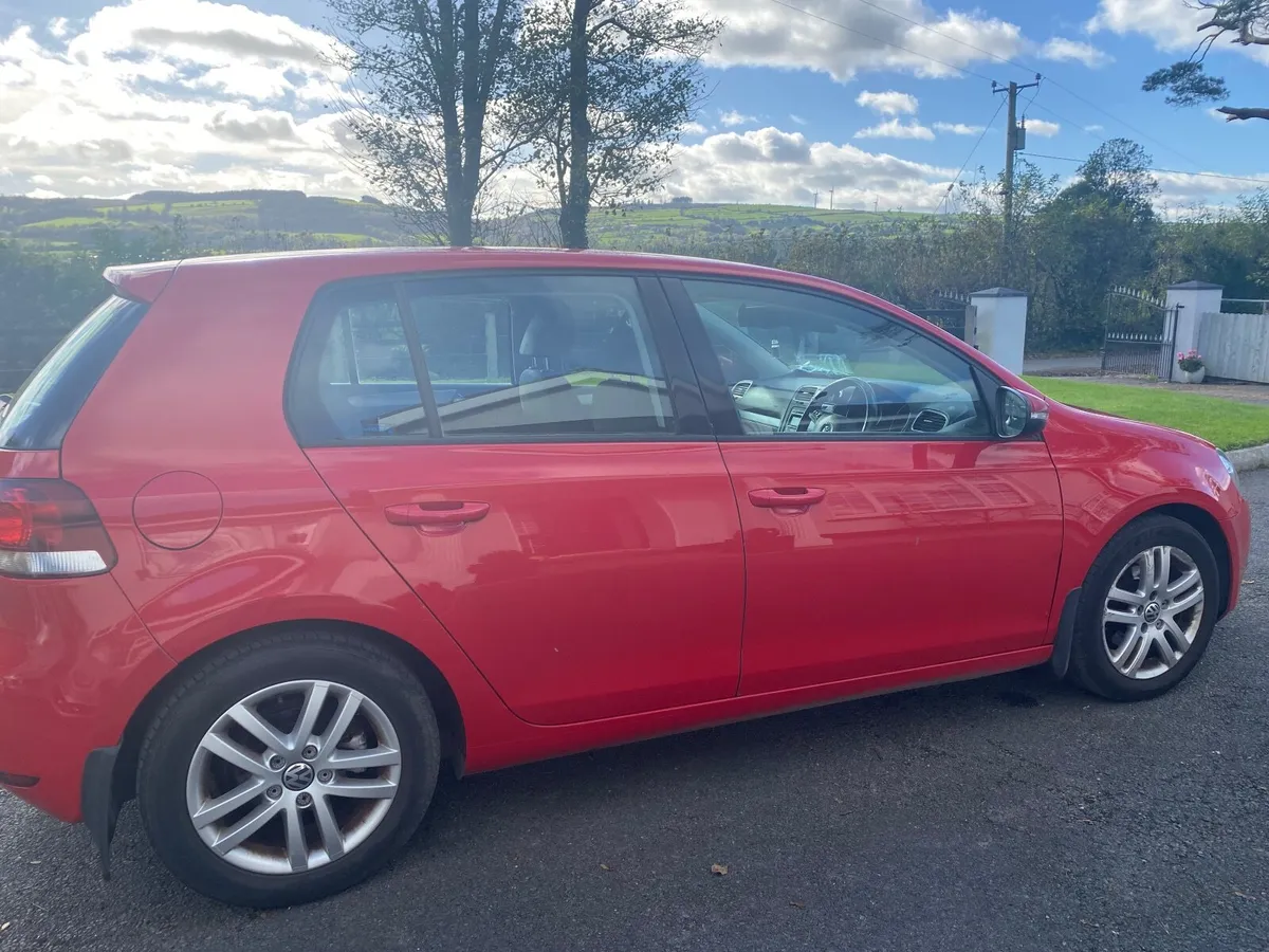 Volkswagen Golf 2011 - Image 3