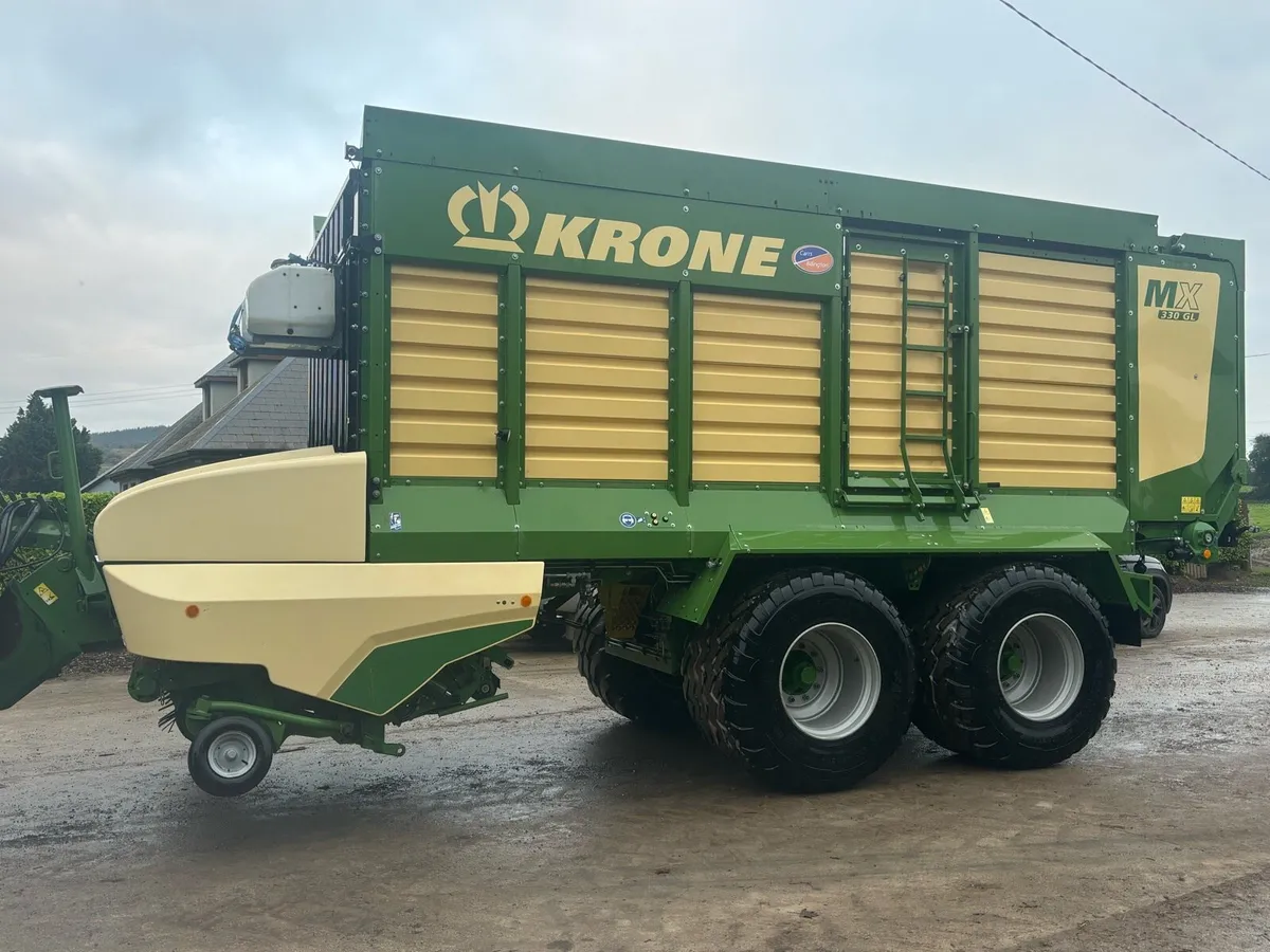 Krone silage wagon - Image 2