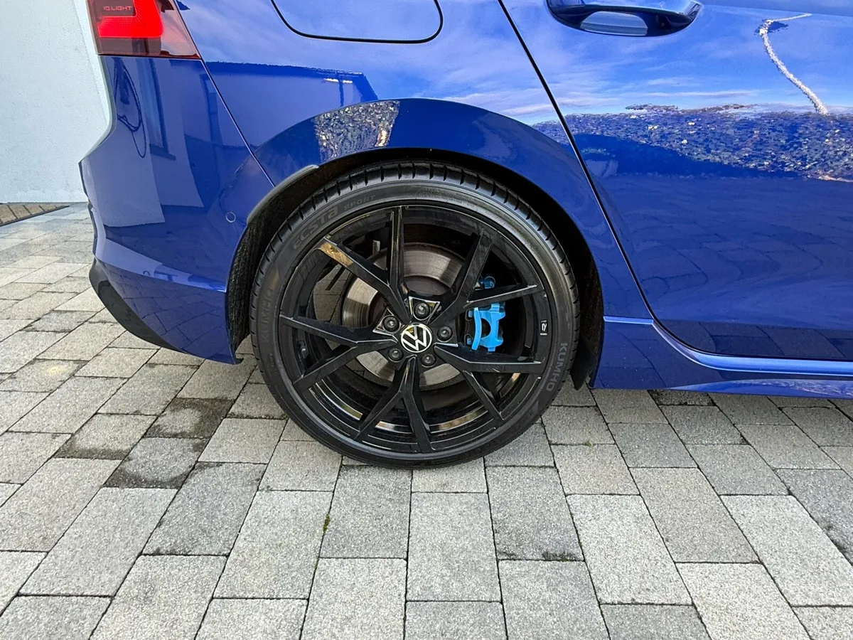 LHD Golf MK8 R 2.0TSI 4 Motion - Image 3