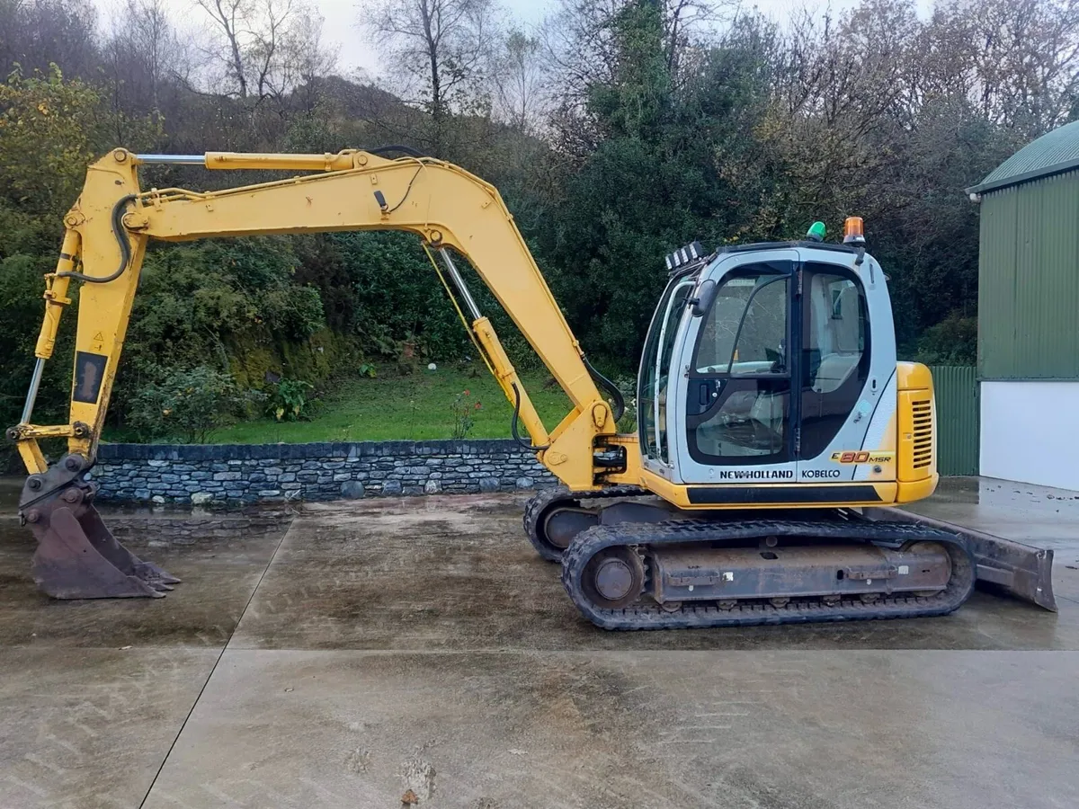 8 Ton New Holland Kobelco Excavator - Image 1