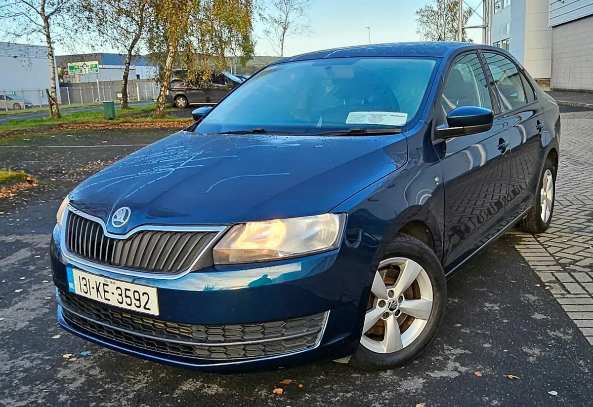 Skoda Rapid 2013 - Image 2