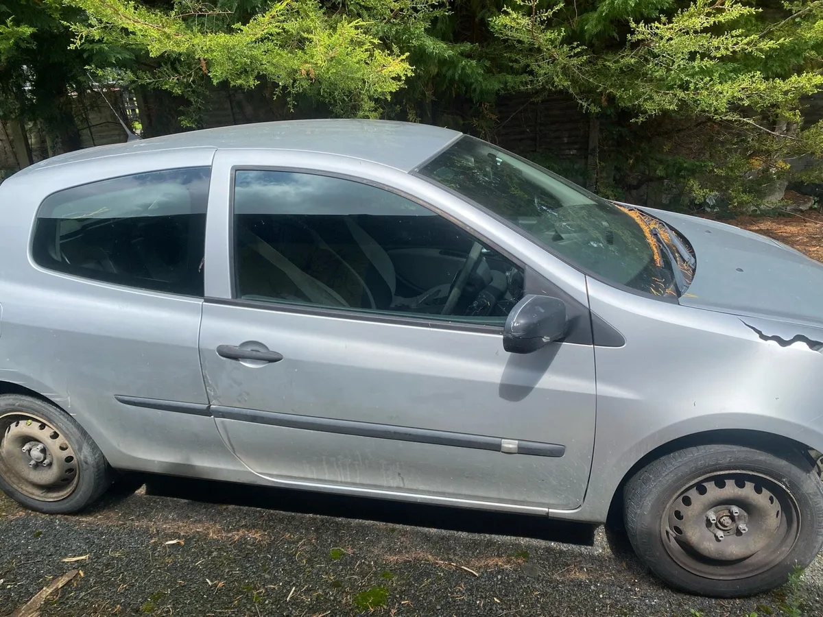Renault Clio - Image 2