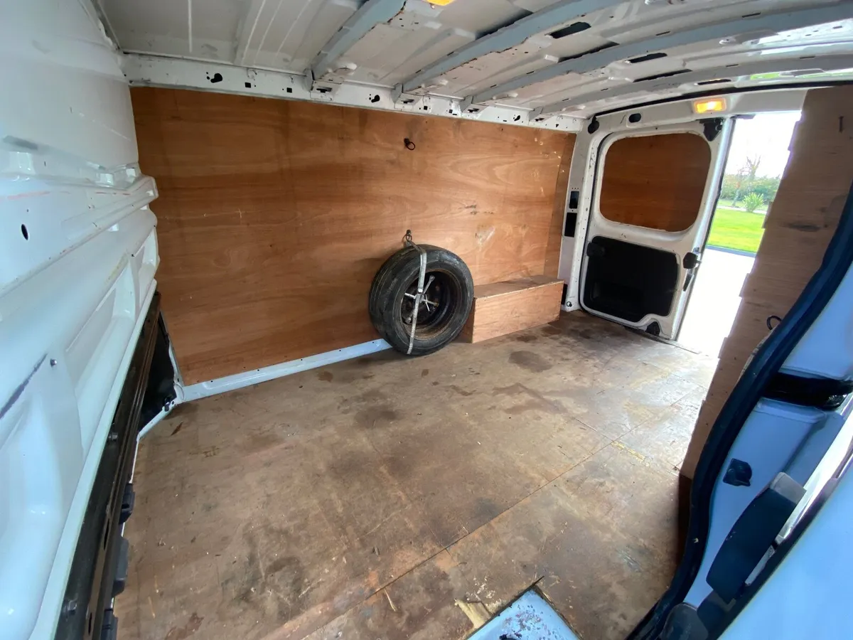Vauxhall Vivaro 2015 - Image 3
