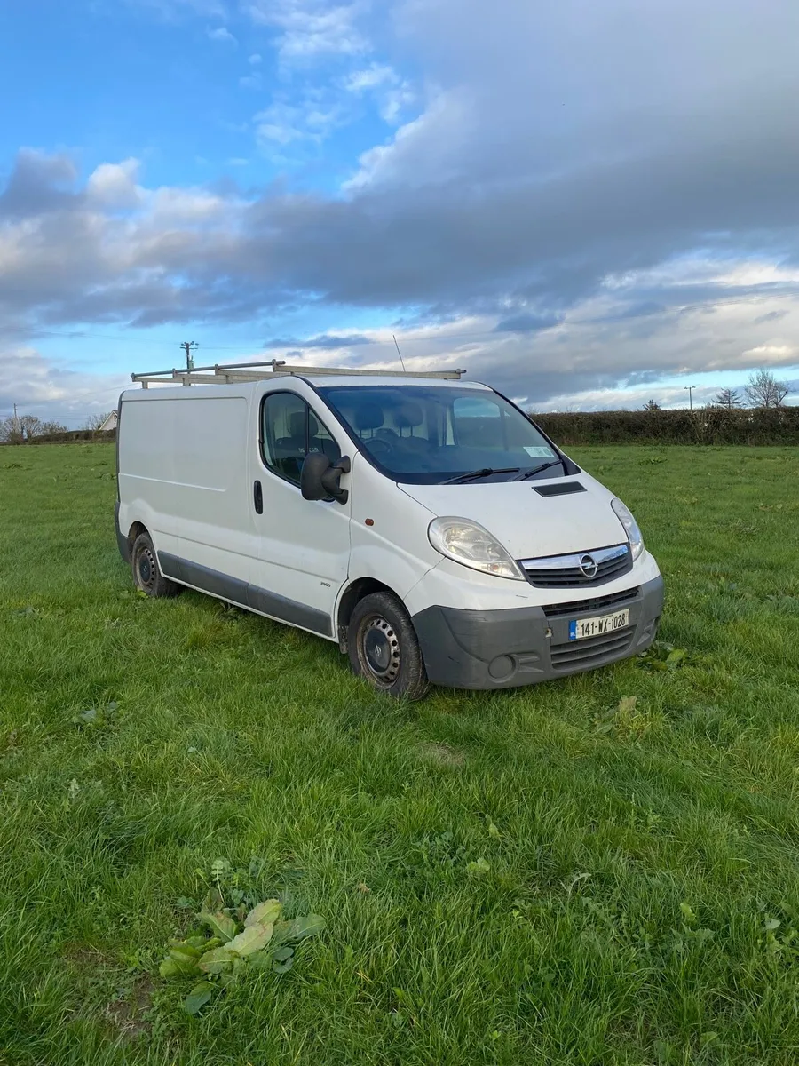 Vivaro Taxed&Test - Image 1