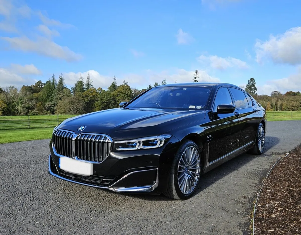 BMW 745Le xDrive (221) – Executive Lounge | Luxury - Image 1