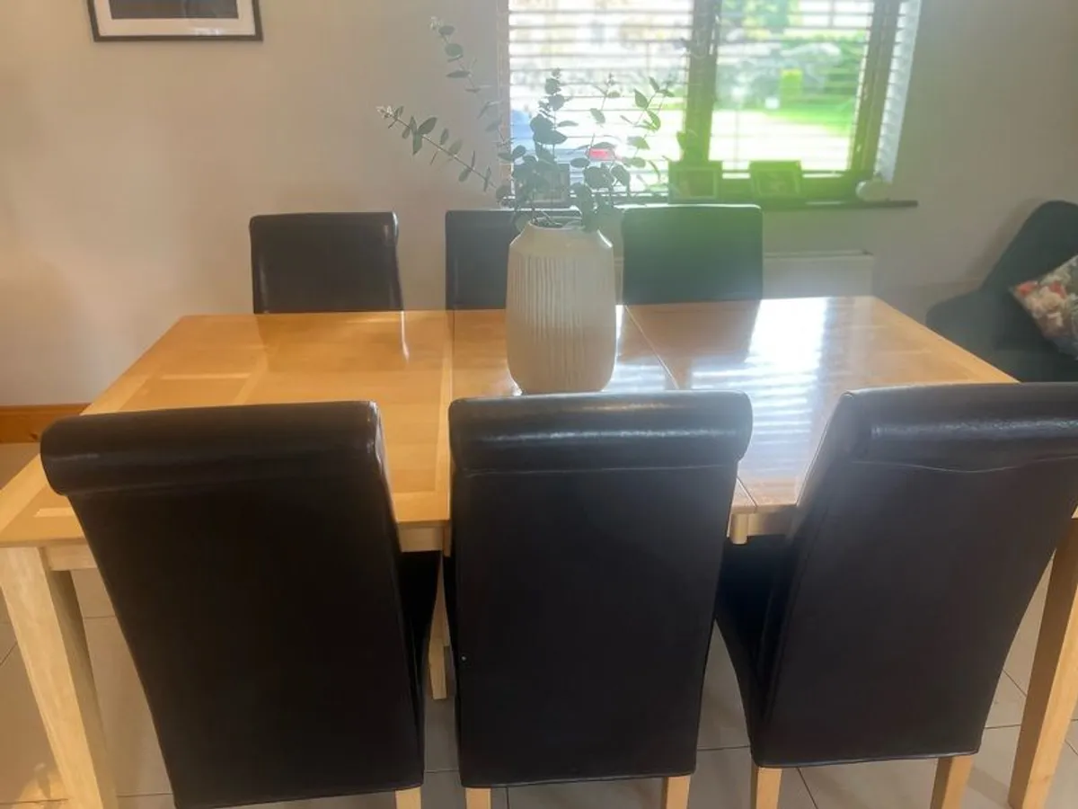 Dining - Image 1