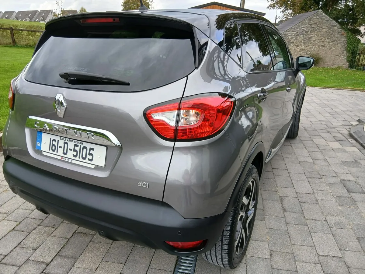 Renault Captur - Image 2