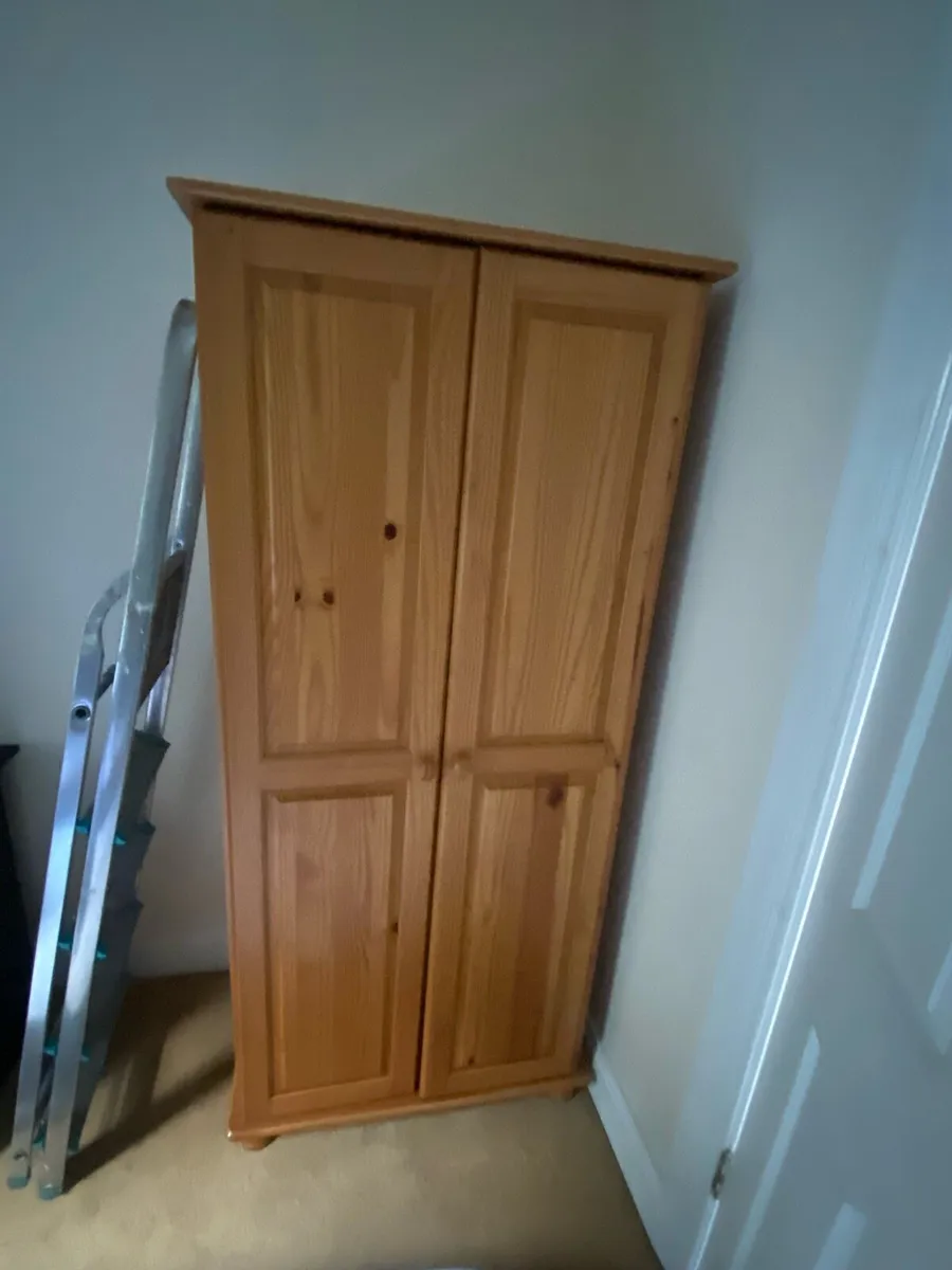 Pine wooden wardrobe - Image 1