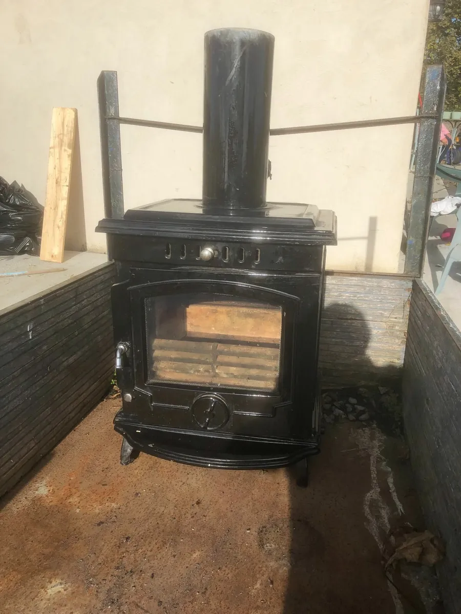 Stove - Image 1