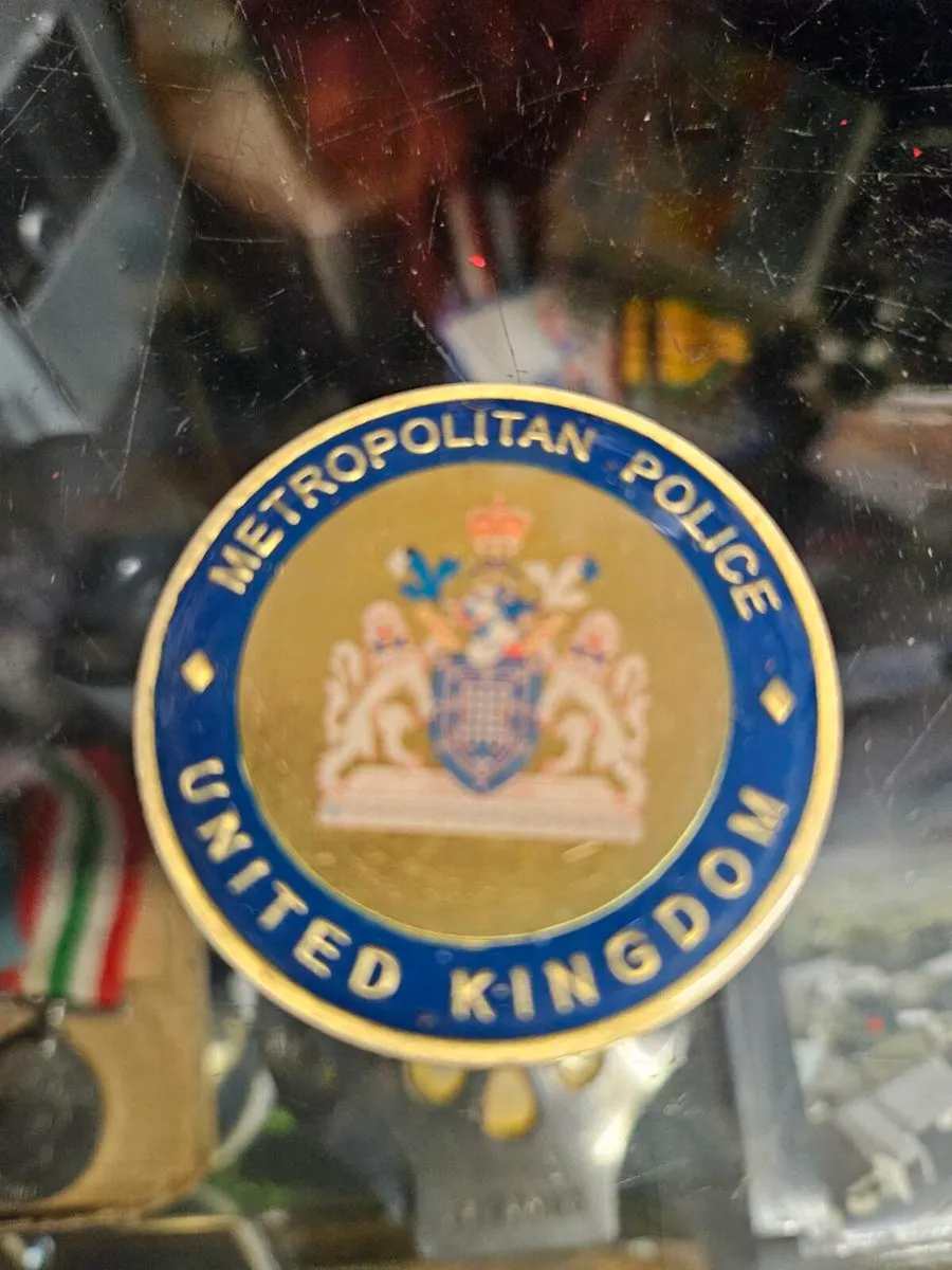 Metropolitan Police Diplomatic Protection Group Co - Image 4