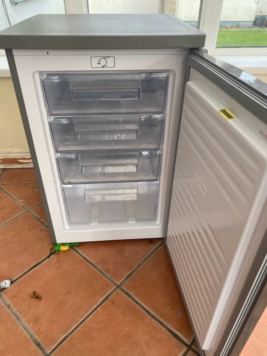 Freezer Under counter - Image 1