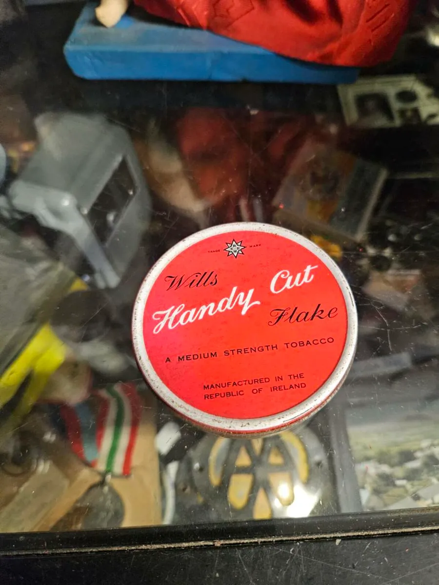 Vintage Wills Handy Cut Flake Tin - Image 1
