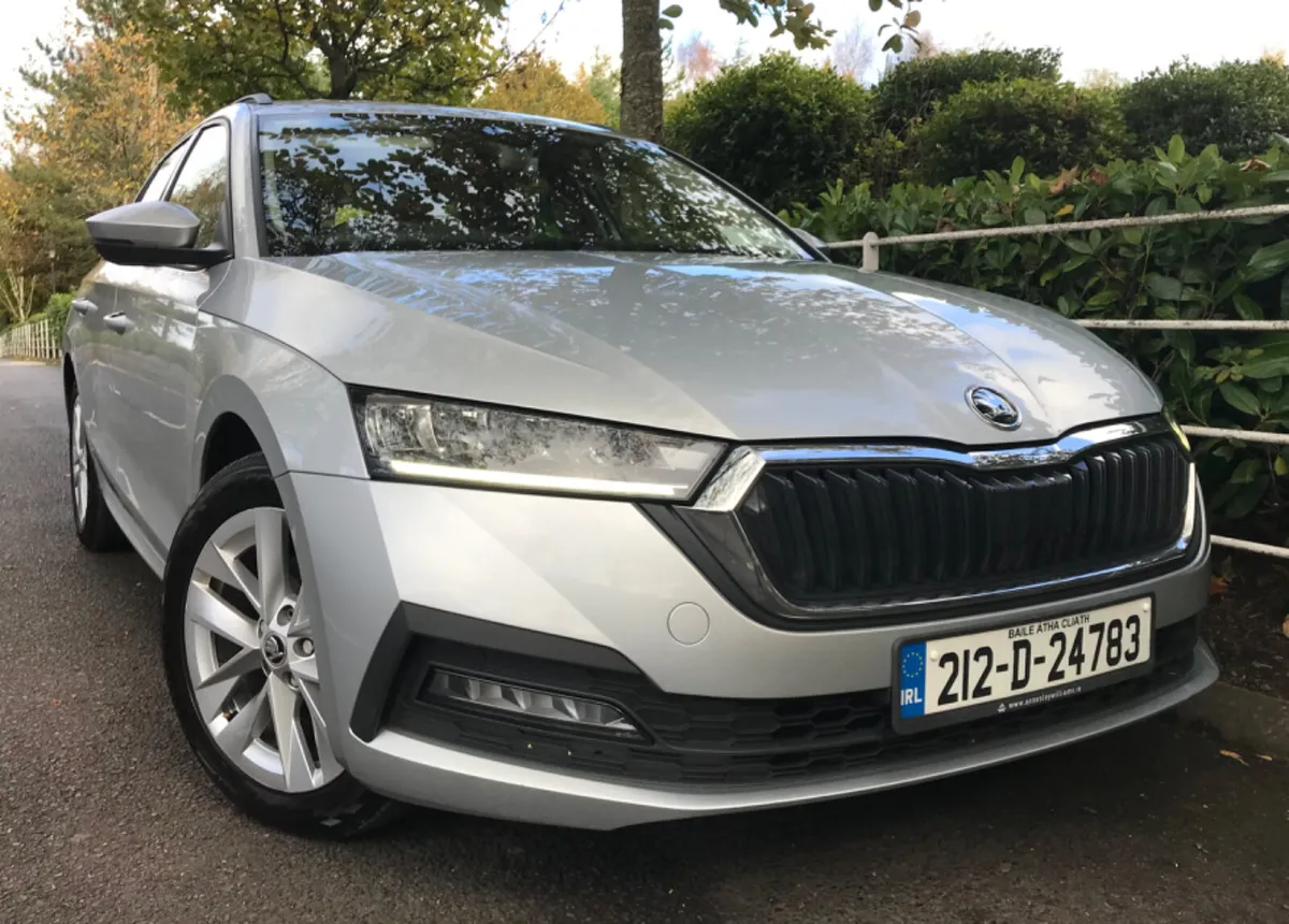 Skoda Octavia COMBO ESTATE 2.0TDI 115HP - Image 1