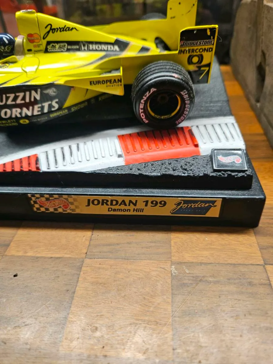 Corgi Hotwheels Formula 1 Jordan Damon Hill - Image 2