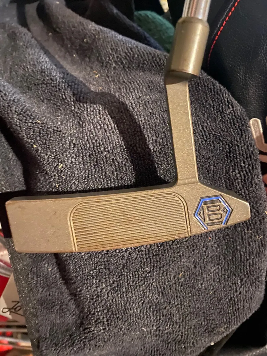 Bettinardi BB8 putter - Image 1