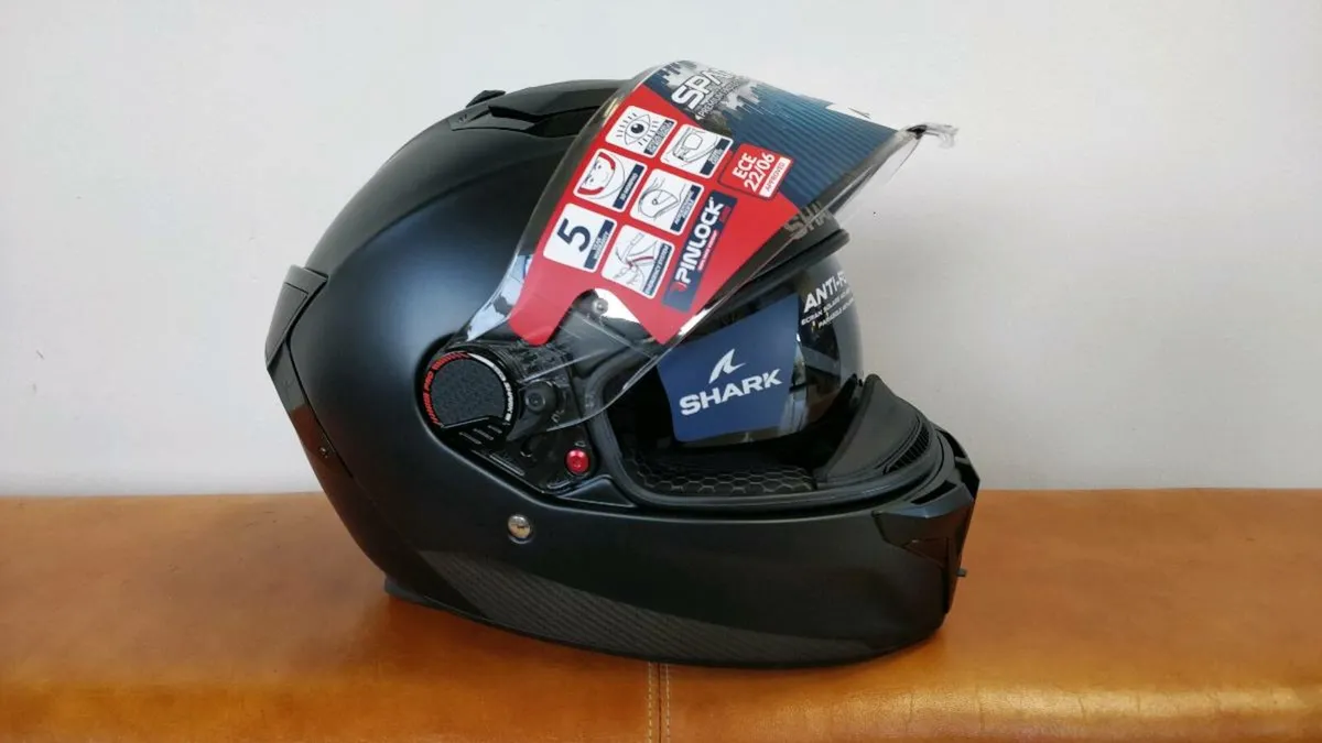 Shark Spartan GT Pro Carbon - New - Image 1