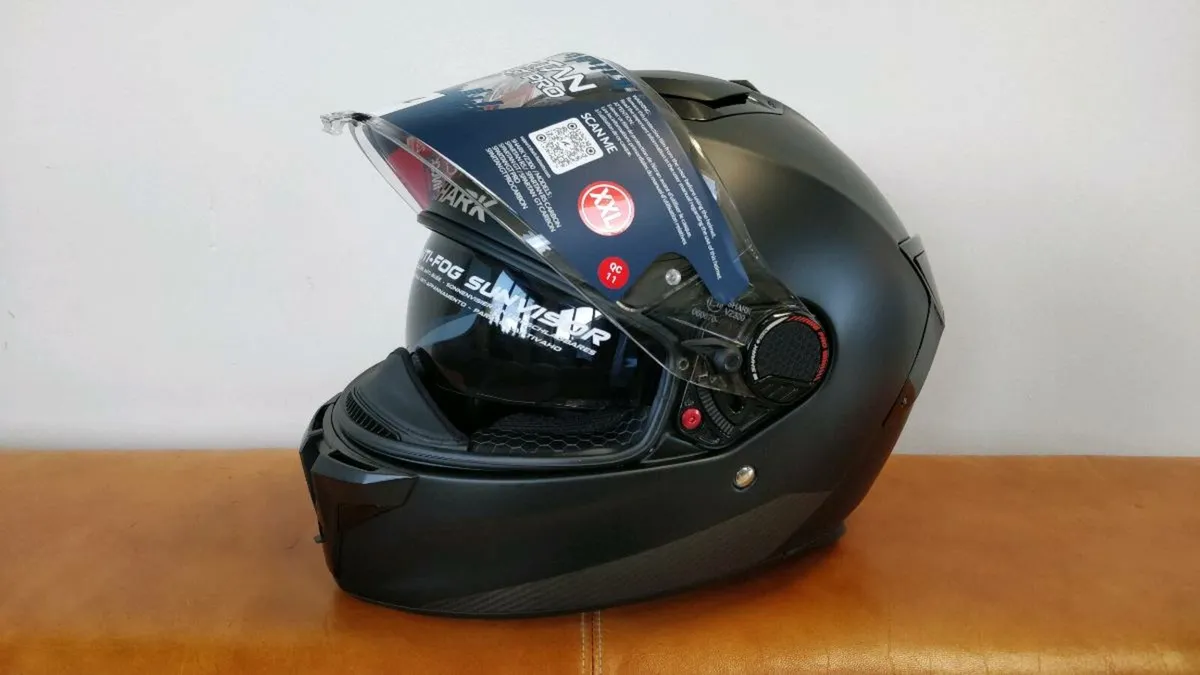 Shark Spartan GT Pro Carbon - New - Image 2