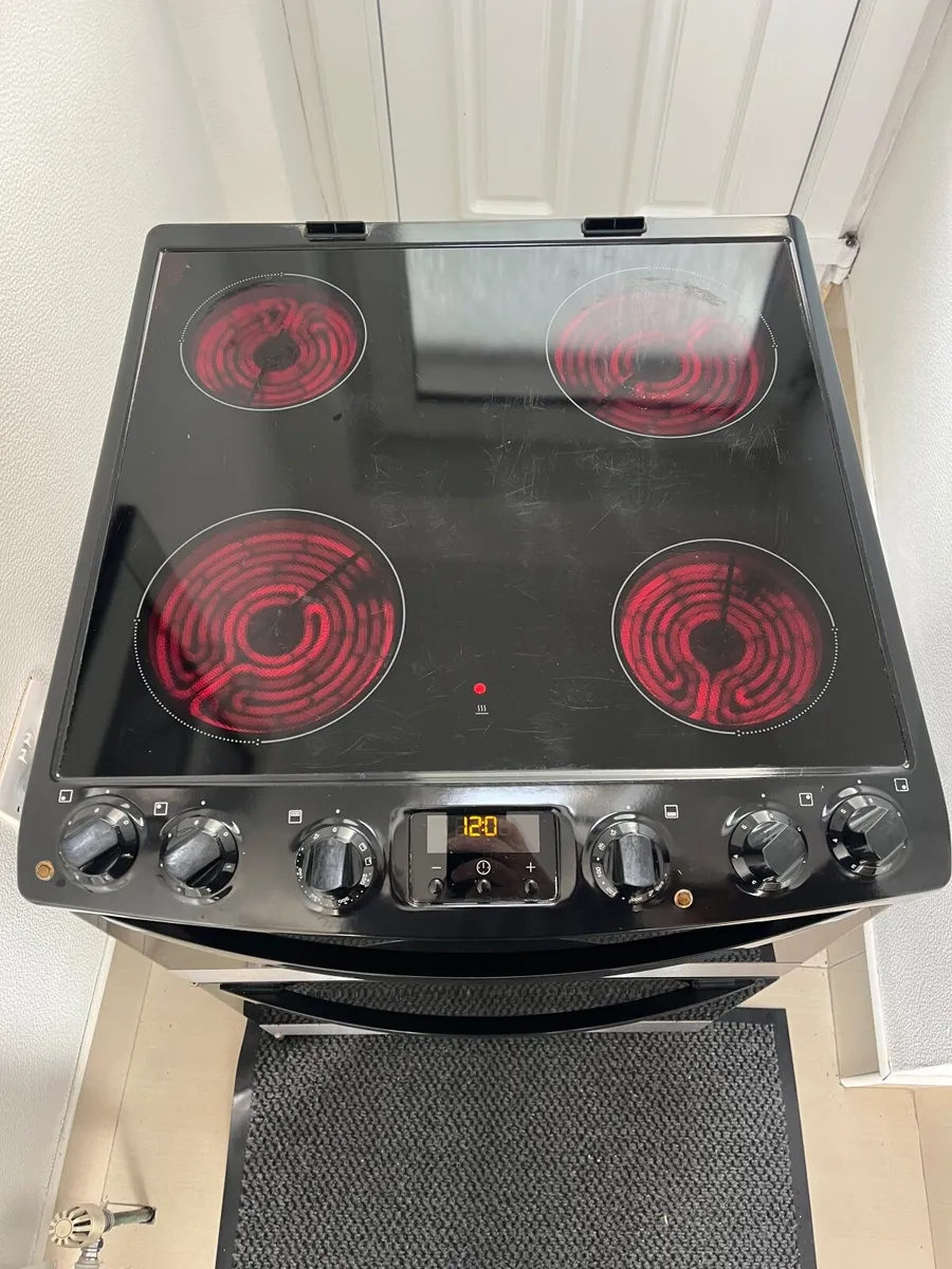 Zanussi 60cm wide cooker - Image 2