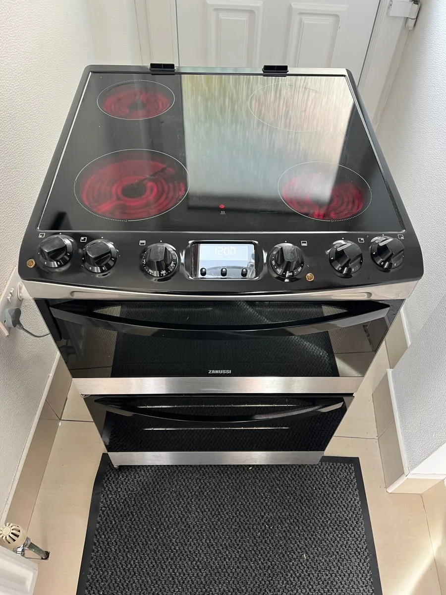 Zanussi 60cm wide cooker - Image 3