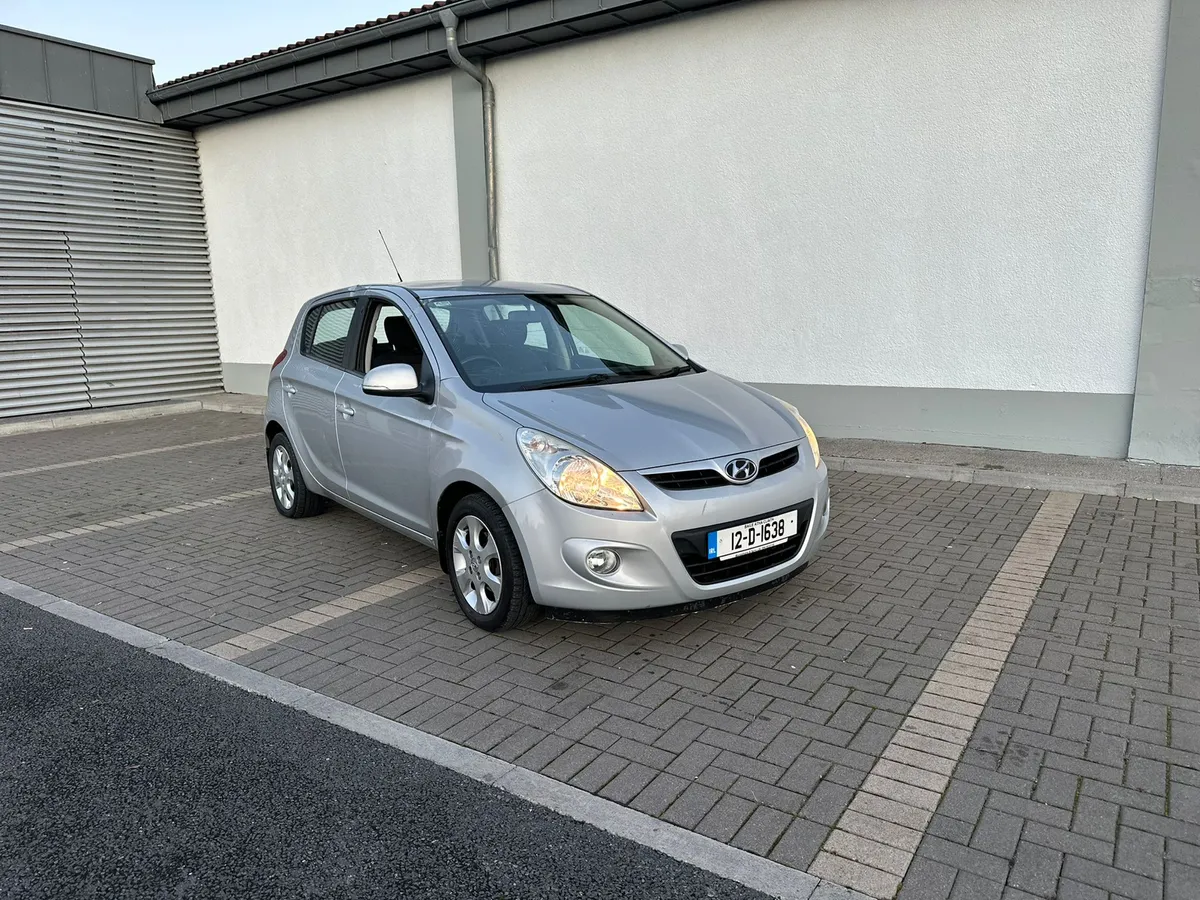Hyundai i20 2012 petrol 1.2 - Image 1