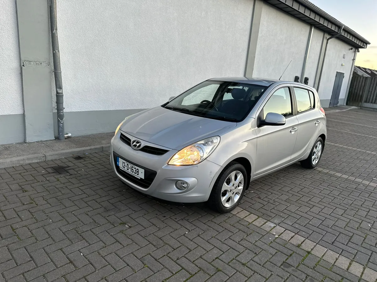 Hyundai i20 2012 petrol 1.2 - Image 2