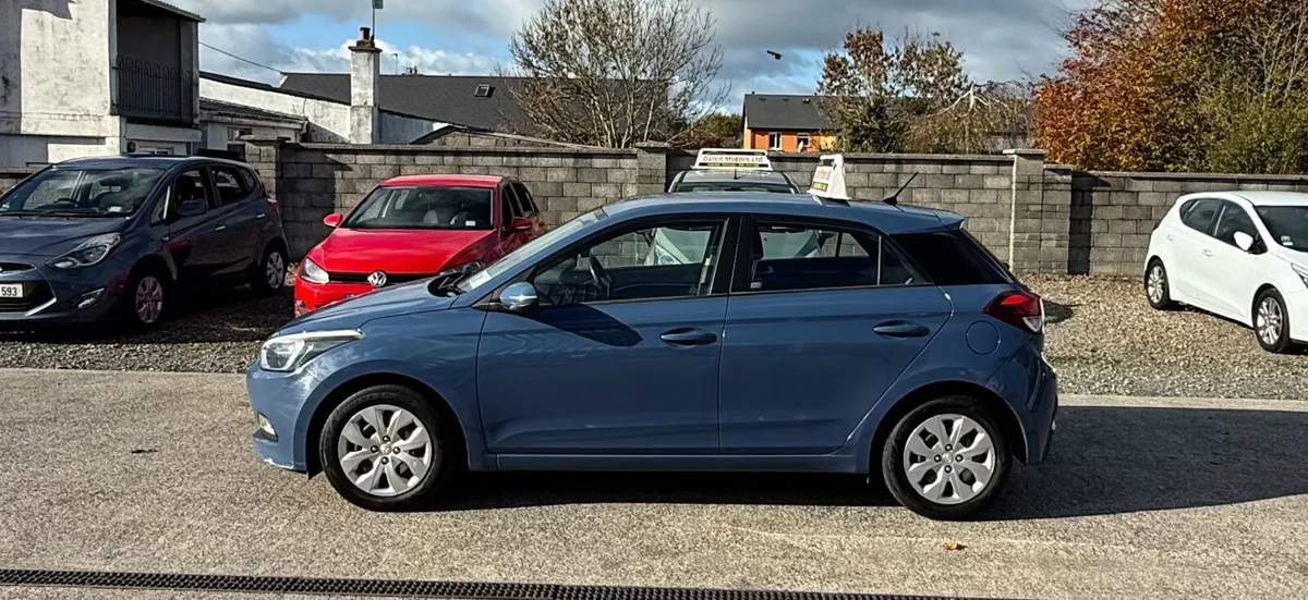16 Hyundai i20 1.2 New Nct - Image 3