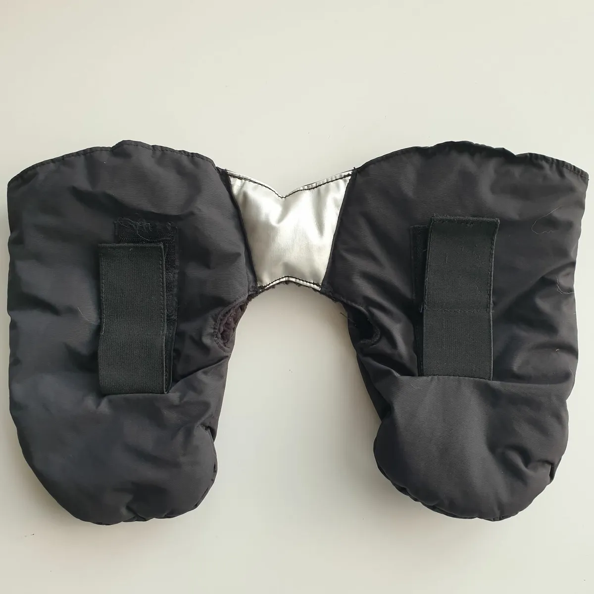Motocaddy Golf Trolley Mittens - Image 2