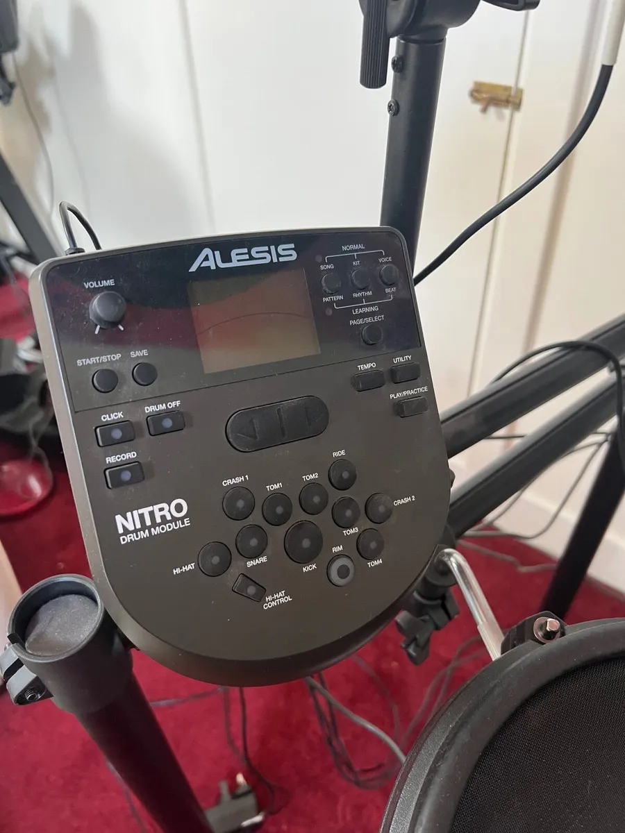 Alesis Nitro electric drum kit - Image 1