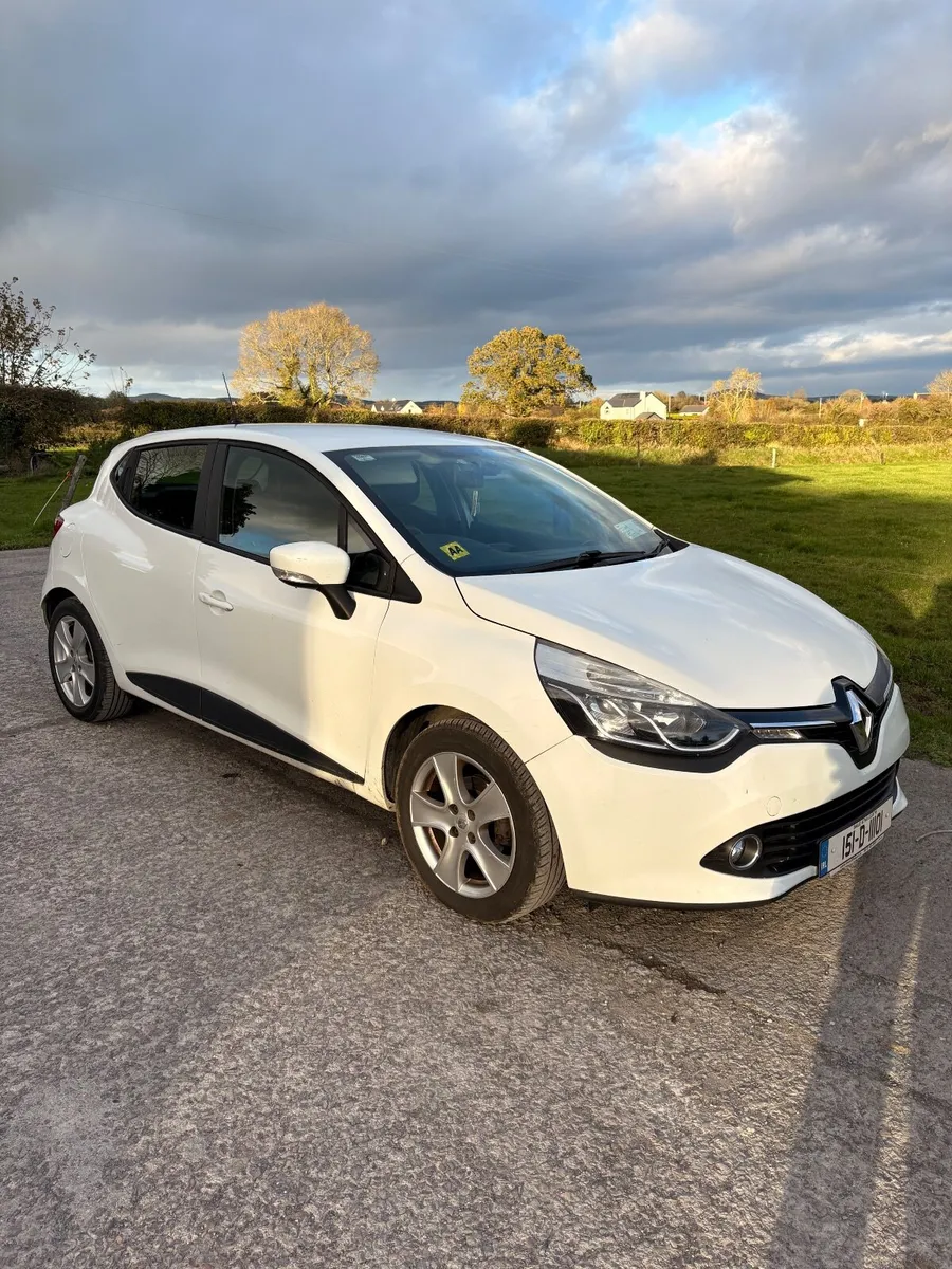Renault Clio 2015 - Image 1