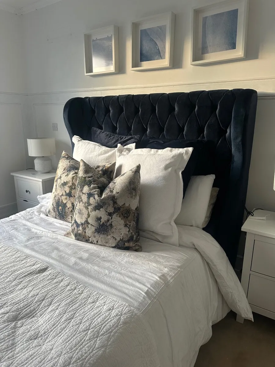 Bed - Image 1