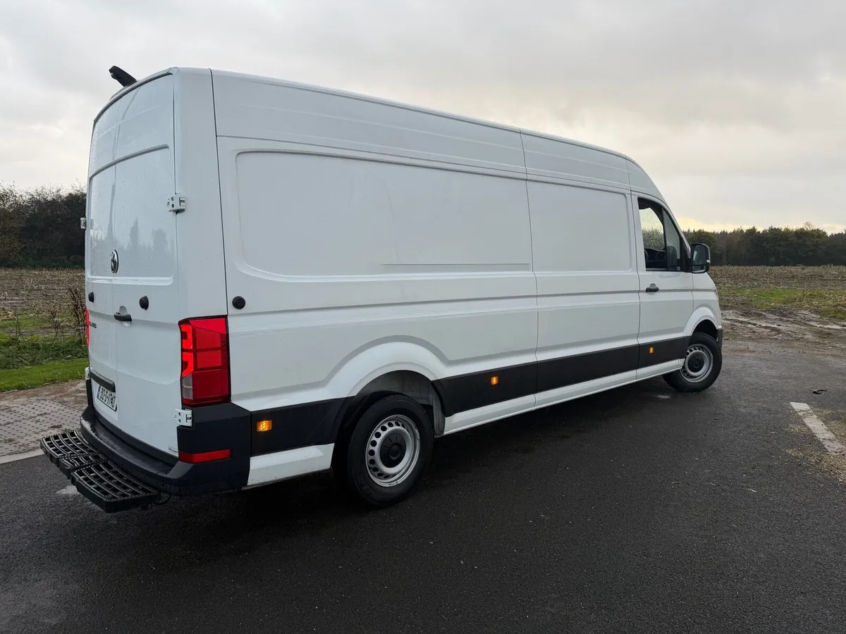 VW Crafter CR35 2.0TDI No VAT - Image 4