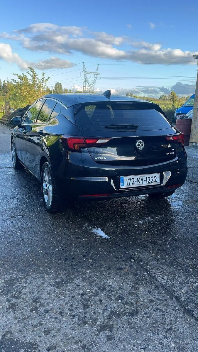 Opel Astra 2017 - Image 2