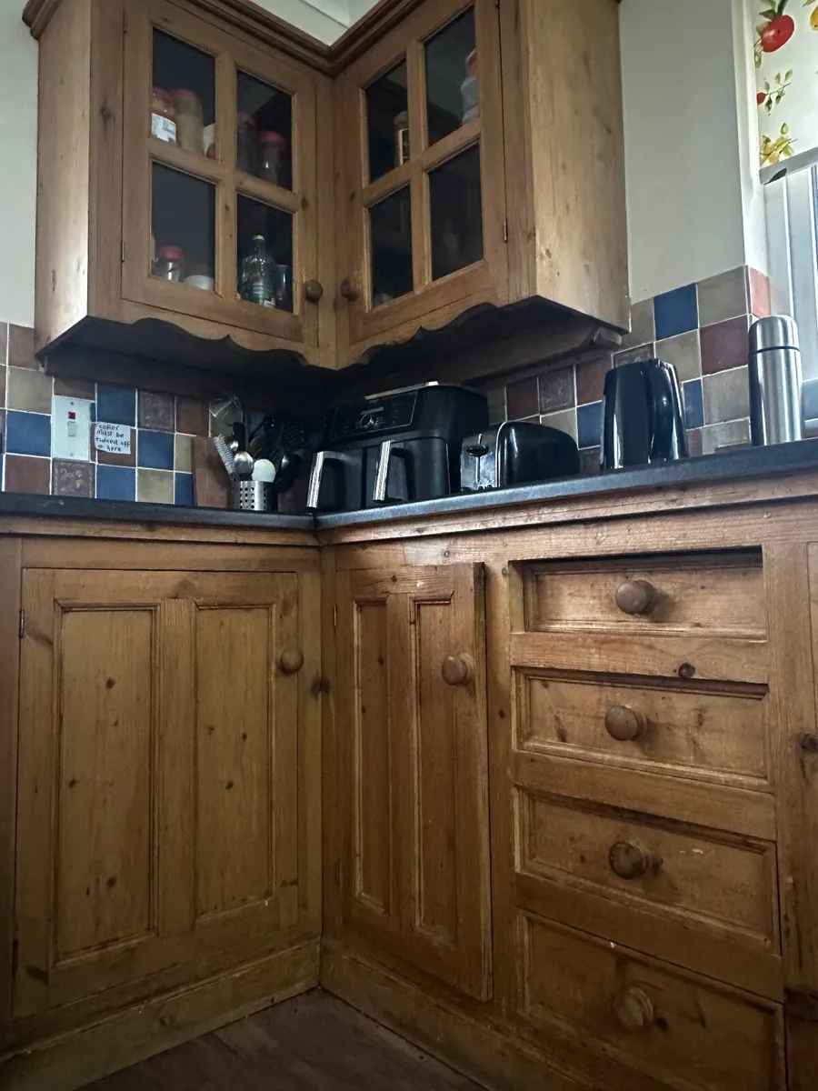 Real wood kitchen shelves - Image 1