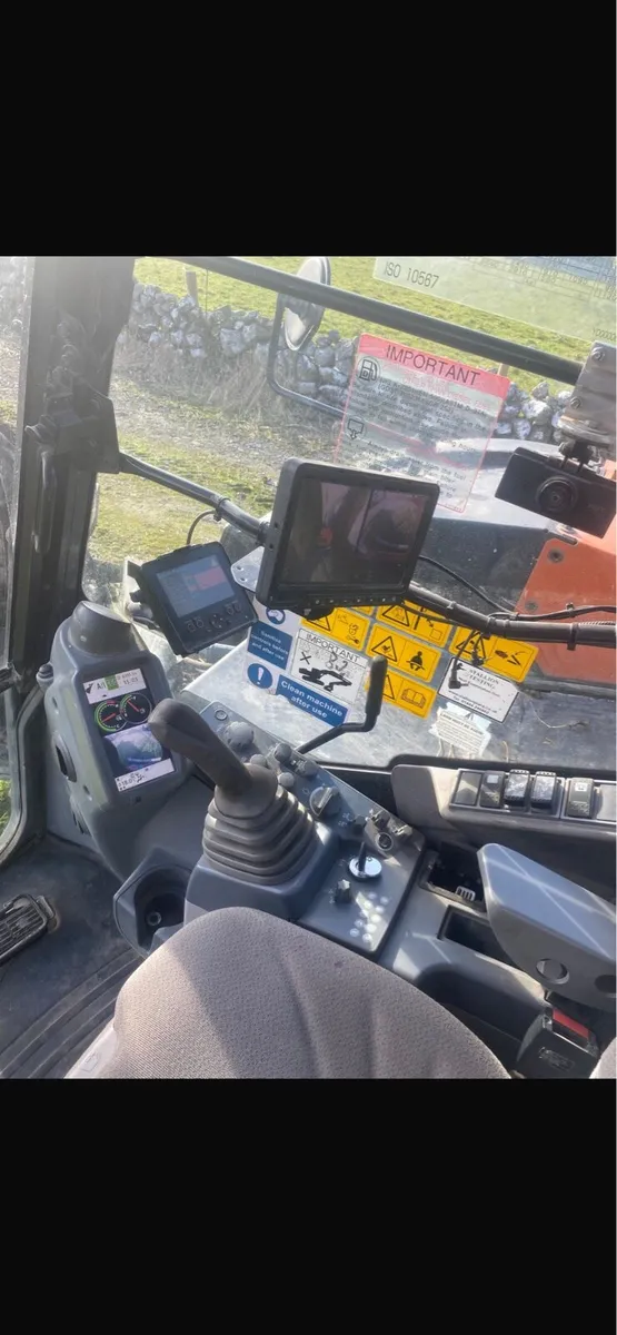 Hitachi zaxis 85 - Image 3