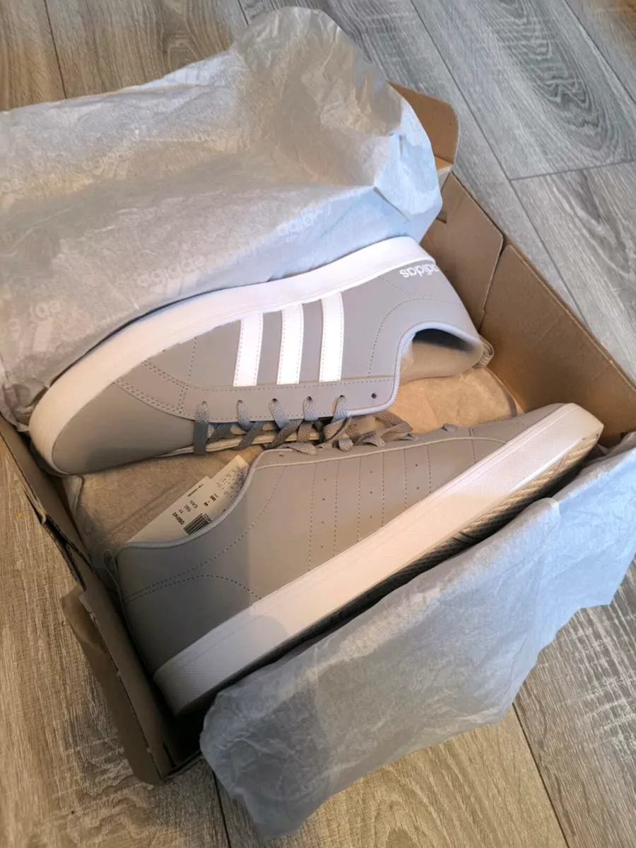 Adidas trainers mens UK 11 - Image 2