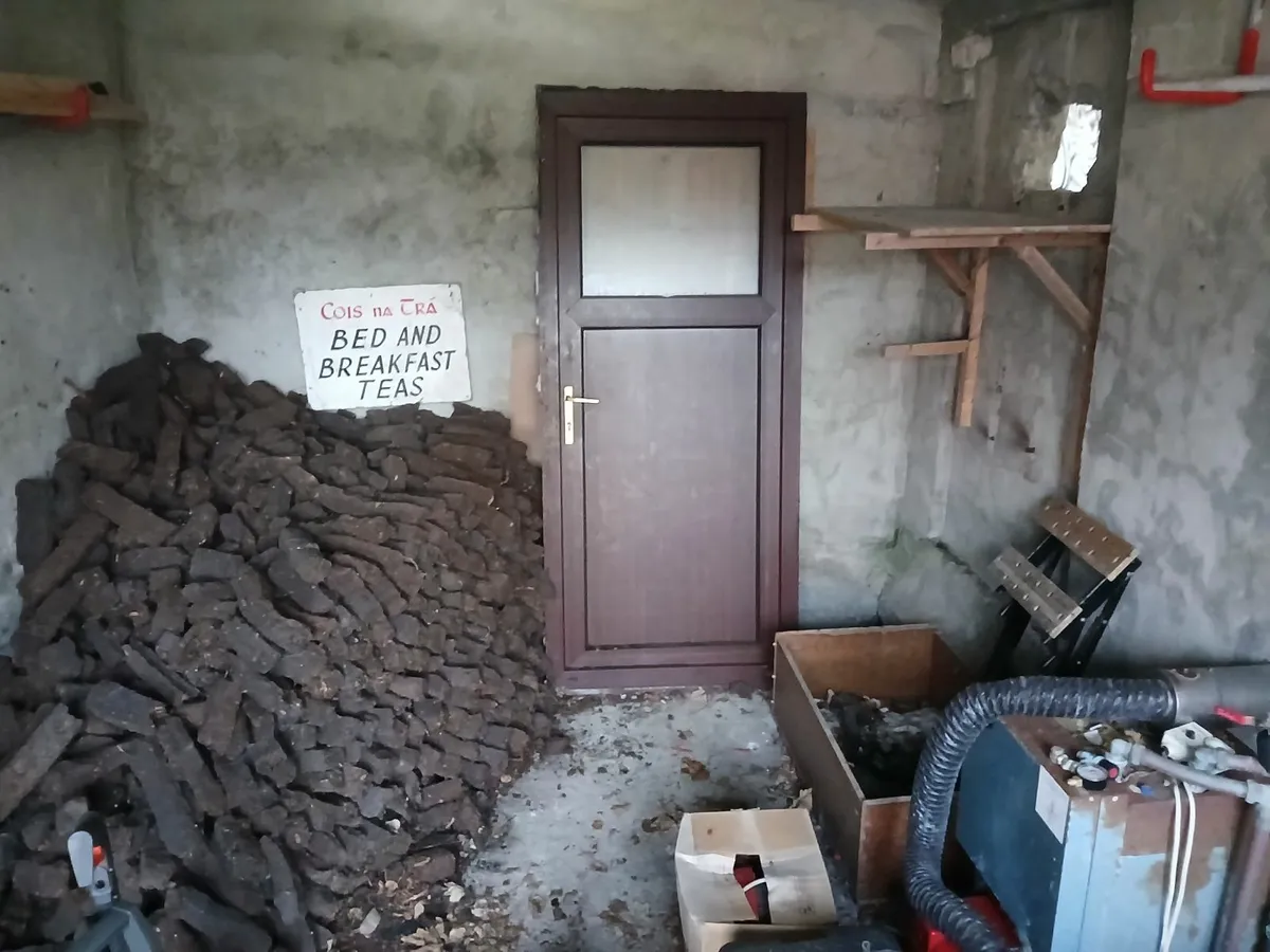 Door - Image 2