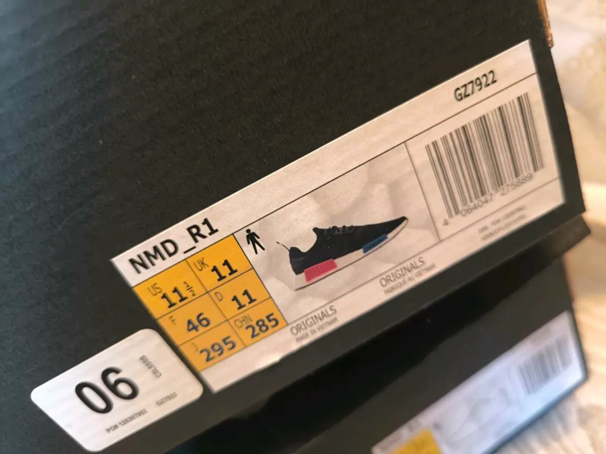 Adidas NMD R1 trainers size UK 11 - Image 3