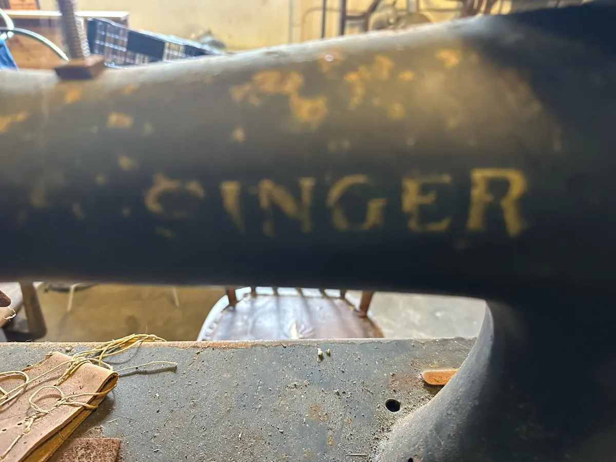 Large singer sewing machine 1916 - Image 2