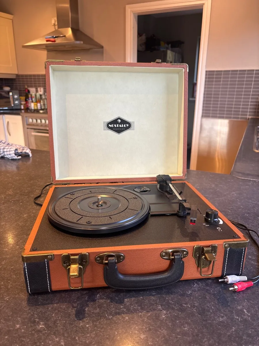 FREE - Auna Record Player - Image 1