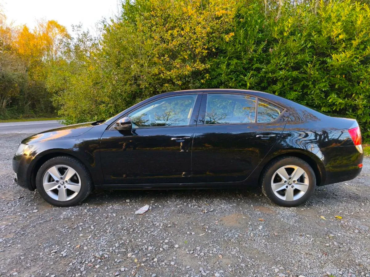 141 Skoda Octavia 1.2 LOW MILES - Image 4