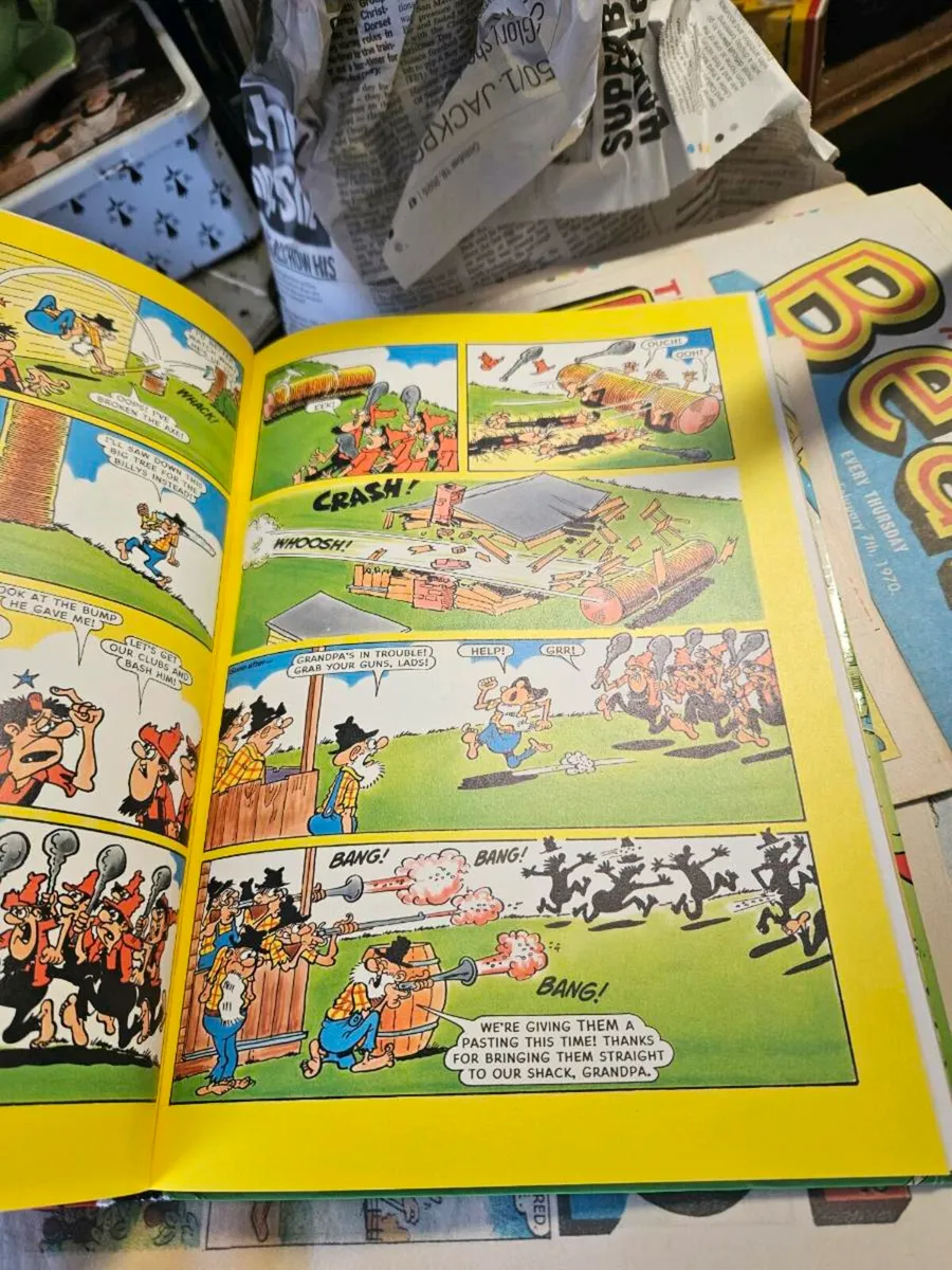 Vintage Beezer Annual 1980's - Image 3