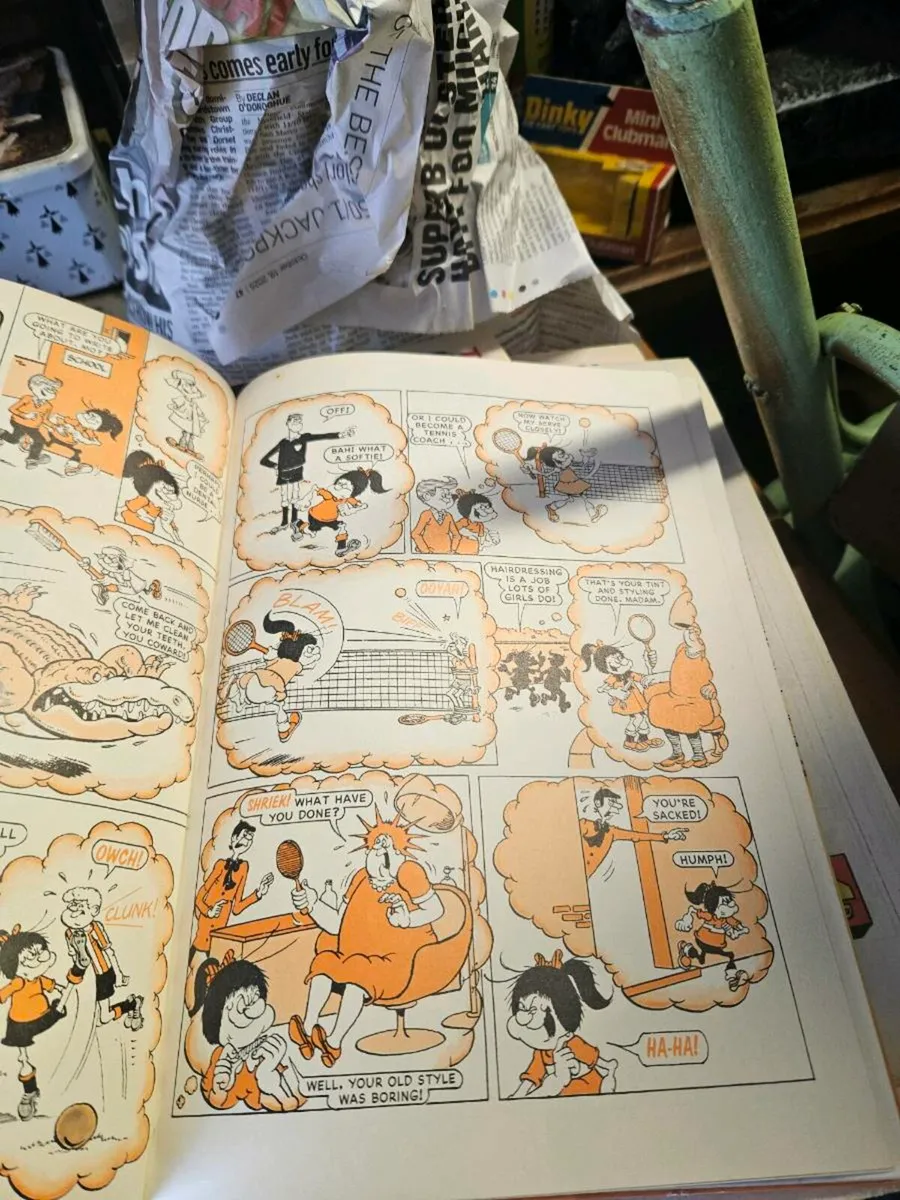 Vintage Dandy Annual 1980's - Image 2