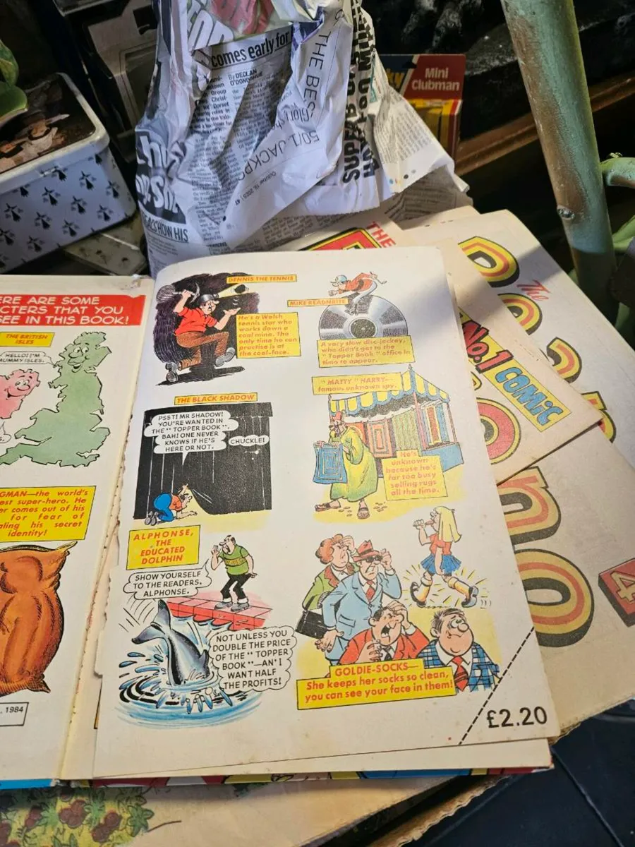 Vintage Topper Annual 1980's - Image 2