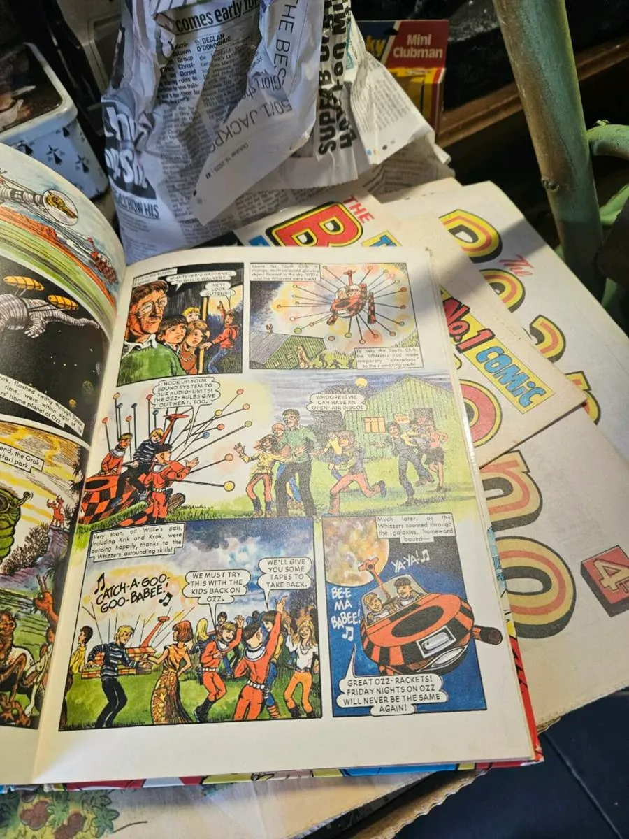 Vintage Topper Annual 1980's - Image 3