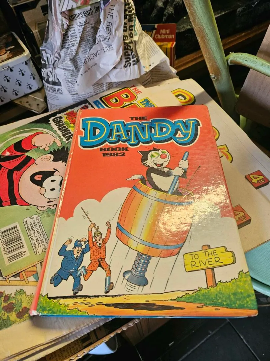 Vintage Dandy Annual 1980's - Image 1