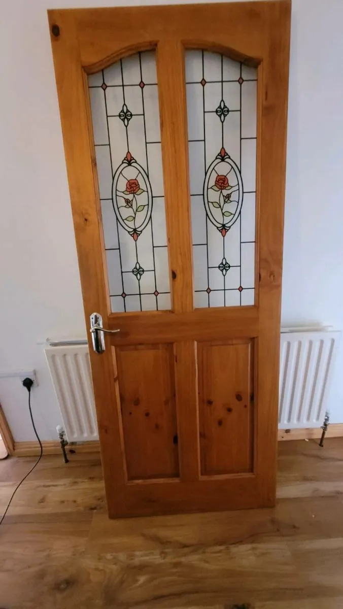 Solid wood door with glass panels - Image 1
