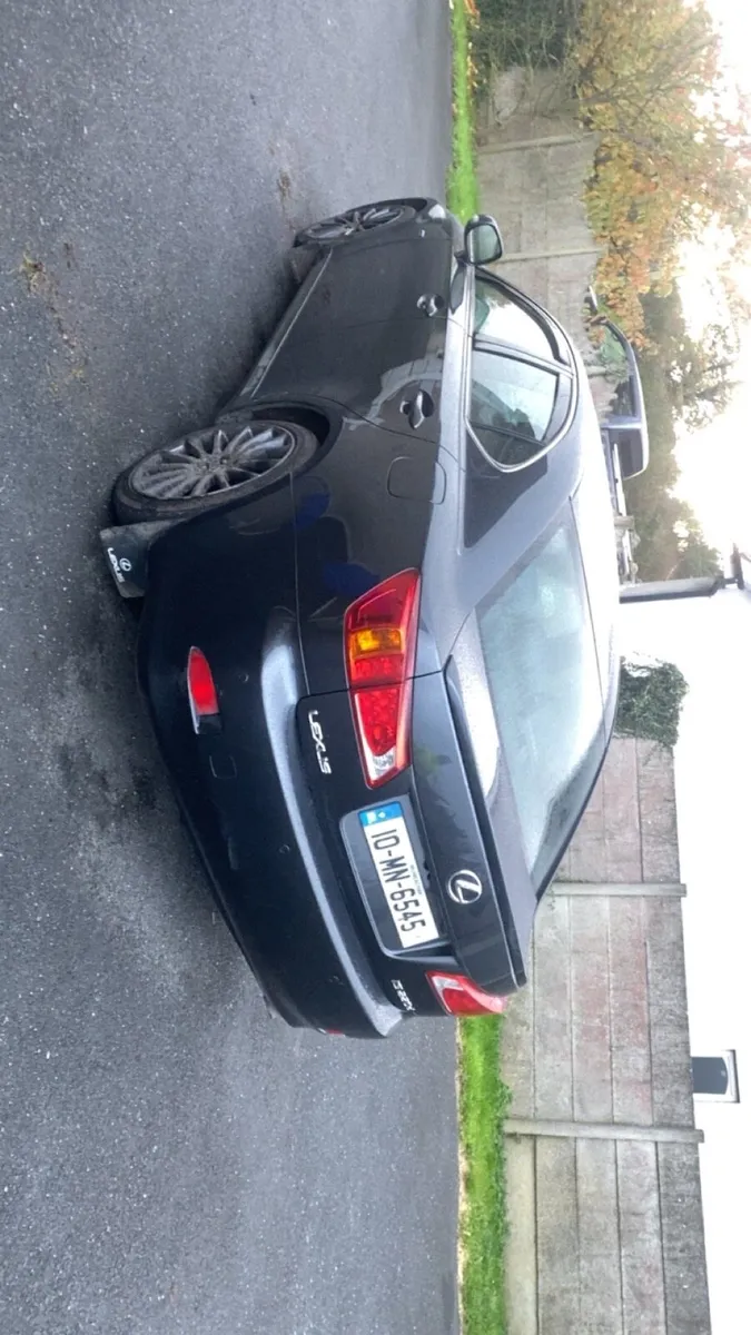 Lexus f sport - Image 4