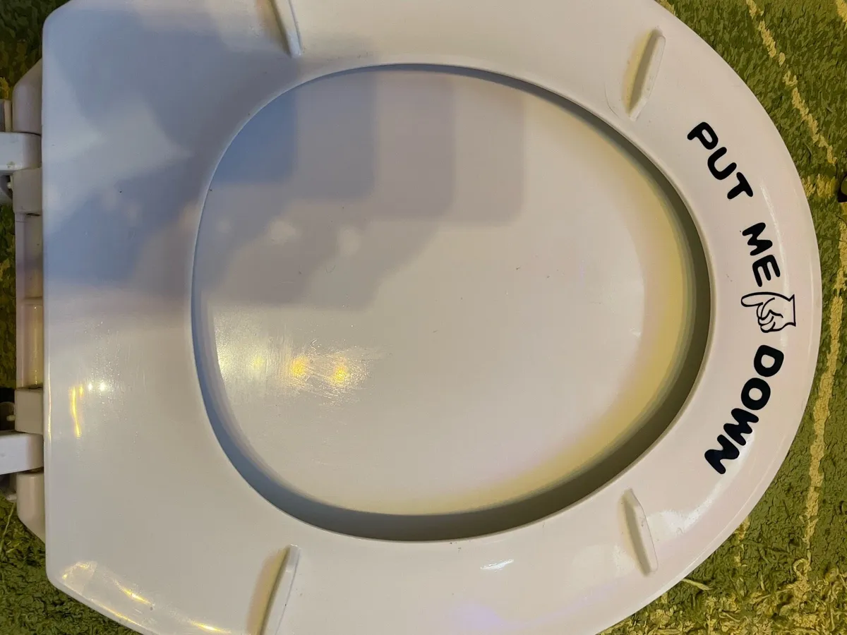 Toilet seat - Image 3